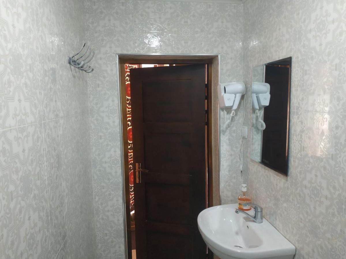 Azaliya Hostel Samarkand Luaran gambar