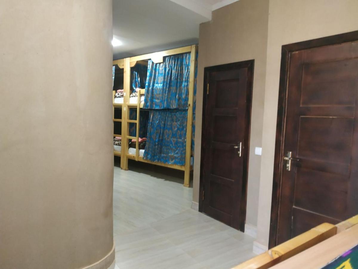 Azaliya Hostel Samarkand Luaran gambar