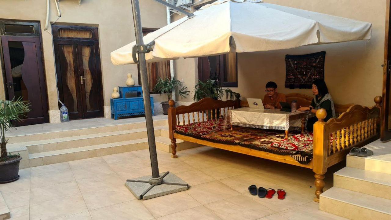 Azaliya Hostel Samarkand Luaran gambar